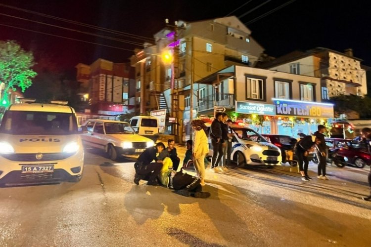 Burdur'da uygulama noktasından ka&ccedil;maya &ccedil;alışan s&uuml;r&uuml;c&uuml; dehşet sa&ccedil;tı!