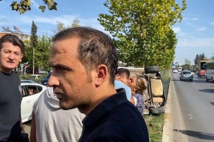 Antalya'da &ouml;l&uuml;mden d&ouml;nen gence, kadın akrabasından sevin&ccedil; &ouml;p&uuml;c&uuml;ğ&uuml;