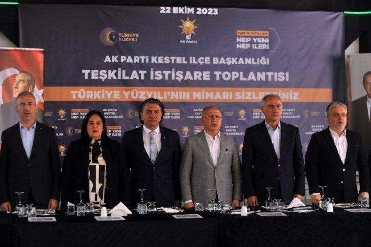 Efkan Ala: Gazze'de bombalanan insanlıktır
