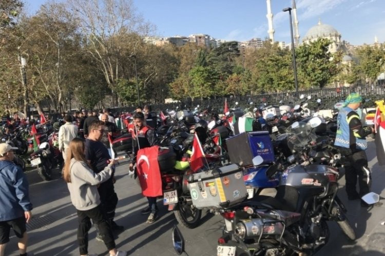 İstanbul'da y&uuml;zlerce motosikletli Filistin'e destek i&ccedil;in konvoyda buluştu
