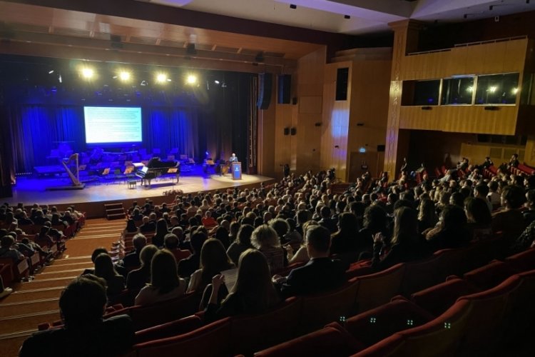 Polonya-T&uuml;rkiye Dostluk Antlaşması'nın 100. yıl d&ouml;n&uuml;m&uuml; dolayısıyla konser d&uuml;zenlendi