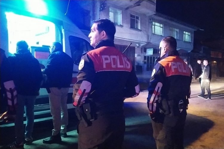 &Ccedil;orum'da bı&ccedil;aklı kavga! Bir kişi yaralandı