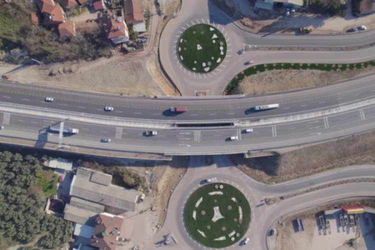 Bursa'da o yola dikkat! &Ccedil;alışma var