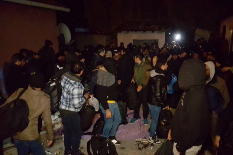 Edirne'de 100 ka&ccedil;ak g&ouml;&ccedil;men yakalandı