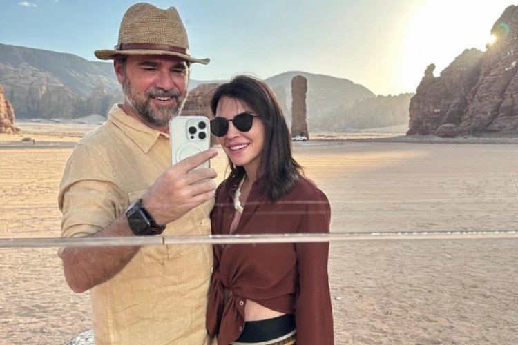 Engin Altan D&uuml;zyatan eşi ile beraber Medine'ye gitti