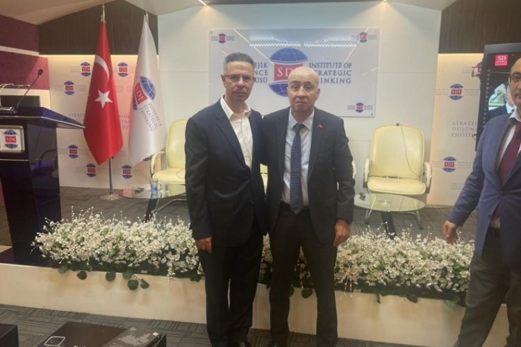 Cumhurbaşkanı Başdanışmanı Aslan, Filistin B&uuml;y&uuml;kel&ccedil;isi Faed Mustafa ile g&ouml;r&uuml;şt&uuml;