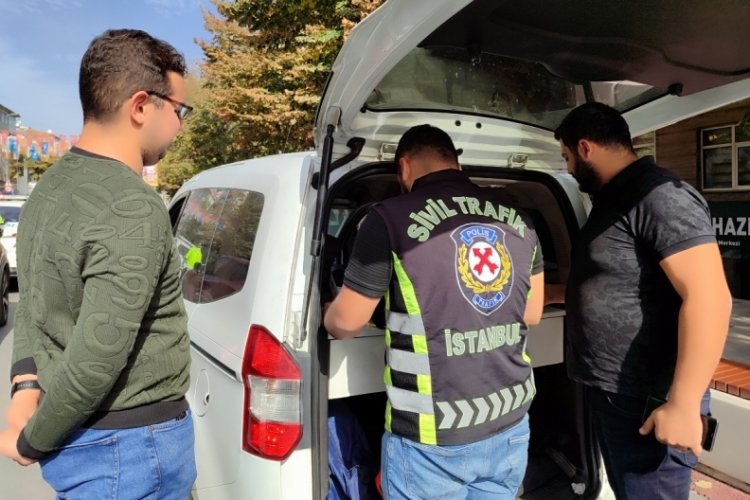 İstanbul'da yayalara yol vermeyen s&uuml;r&uuml;c&uuml;lere denetim