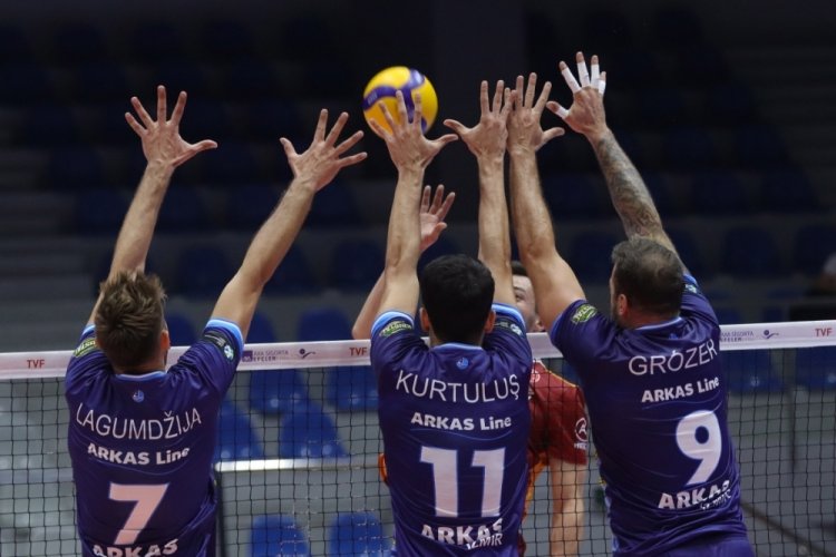 Arkas Spor, sezona k&ouml;t&uuml; giriş yaptı