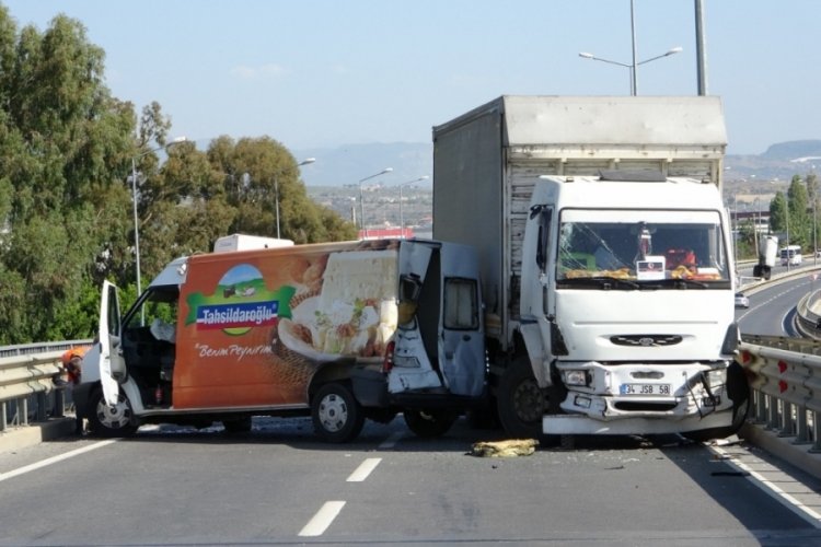 Antalya'da zincirleme kaza! 1 yaralı