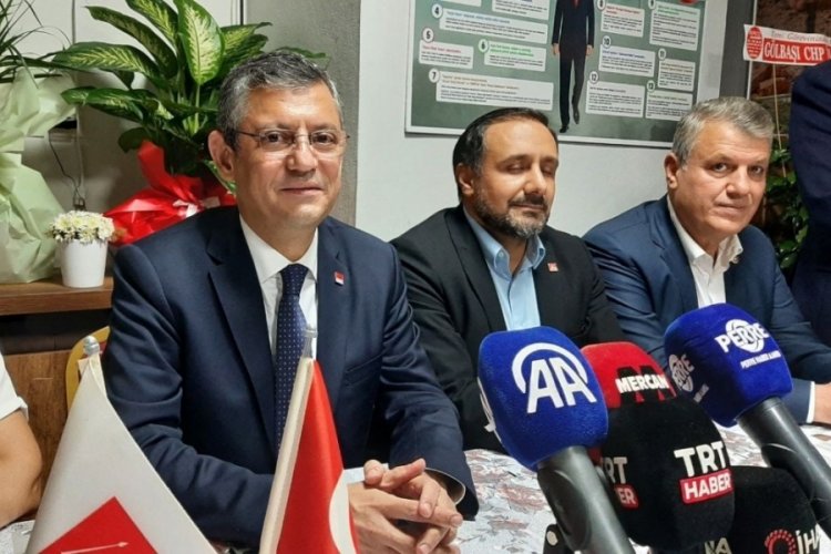 &Ouml;zg&uuml;r &Ouml;zel: Değişim yaşanmazsa yerel se&ccedil;imler ve parti zarar g&ouml;r&uuml;r