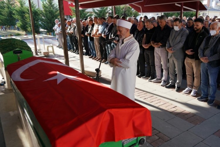 Bilecik'te devrilen motosikletin s&uuml;r&uuml;c&uuml;s&uuml; asteğmen yaşamını yitirdi