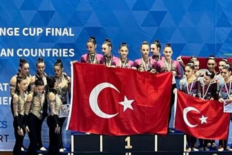 Minik cimnastik&ccedil;iler İtalya'dan madalyalarla d&ouml;nd&uuml;