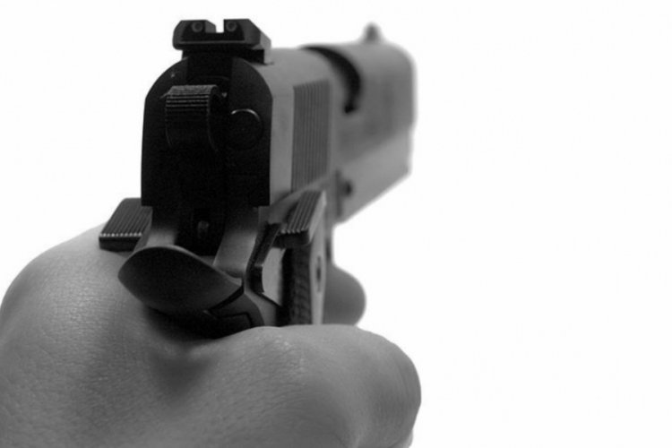 Meksika'da iki silahlı saldırı sonucunda 11'i polis, 16 kişi &ouml;ld&uuml;
