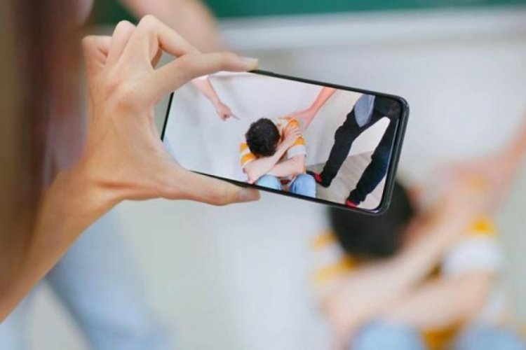 Okullarda 'itiraf sayfası' tehlikesi! Gizli &ccedil;ekilen g&ouml;r&uuml;nt&uuml;ler de paylaşılıyor