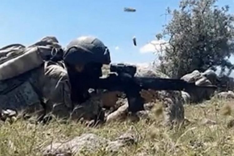 Barış Pınarı b&ouml;lgesine saldırı hazırlığındaki 2 PKK'lı etkisiz hale getirildi