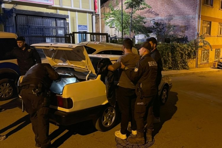 Bursa'da yapılan denetimlerde 14 kişi g&ouml;zaltına alındı