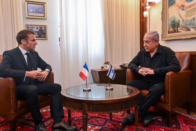 İsrail Başbakanı Fransa Cumhurbaşkanı Macron ile bir araya geldi