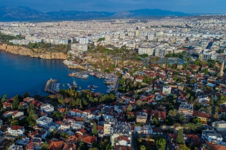 Kiracılara tahliye taahh&uuml;d&uuml; dayatması