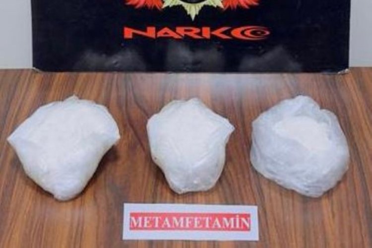 Kars'ta otomobilin alt muhafazasına saklanan uyuşturucu Daxo'ya takıldı