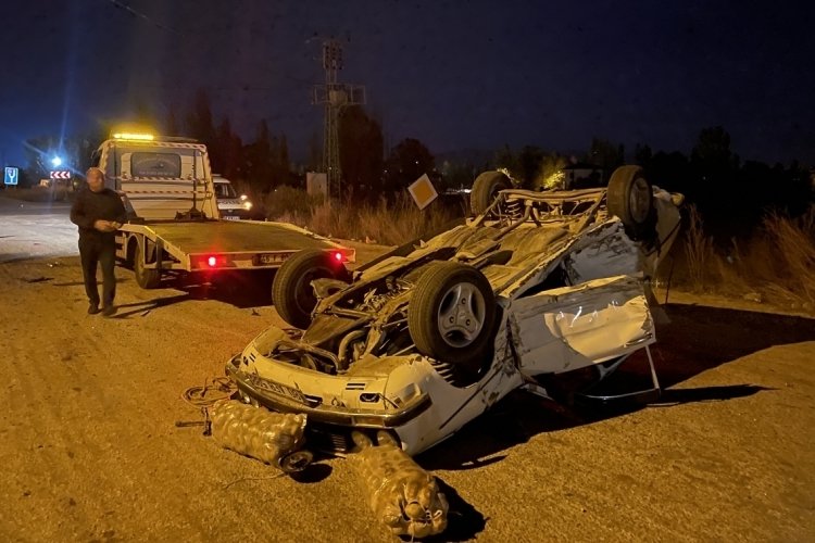 Kahramanmaraş'ta iki otomobilin &ccedil;arpıştı