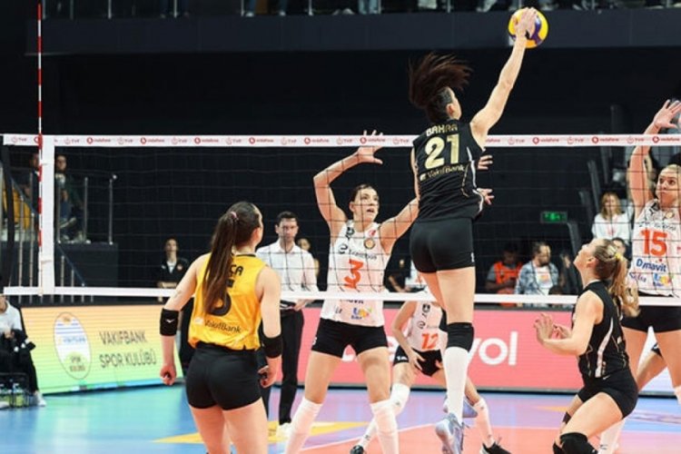 VakıfBank, Eczacıbaşı Dynavit'i 3-0 Yendi