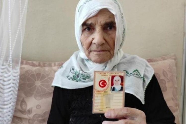 110 yaşındaki Cemile Yıldırım y&uuml;z&uuml;nc&uuml; yıl sevincini anlattı
