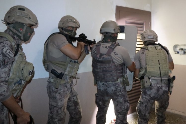 Mersin'de FET&Ouml; operasyonu! 7 g&ouml;zaltı