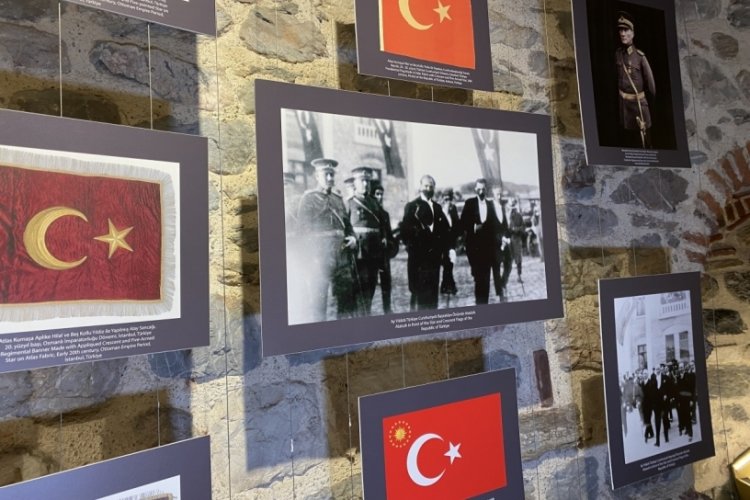 Ay yıldız motifinin tarihsel gelişimi Galata Kulesi'ndeki sergiyle anlatılıyor