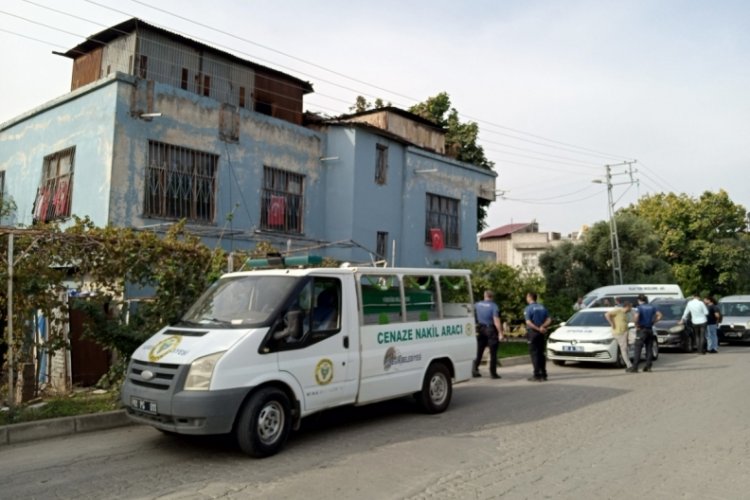 Adana'da 'Komando dede' olarak bilinen, İbrahim Cebeci eşini baltayla &ouml;ld&uuml;rd&uuml;