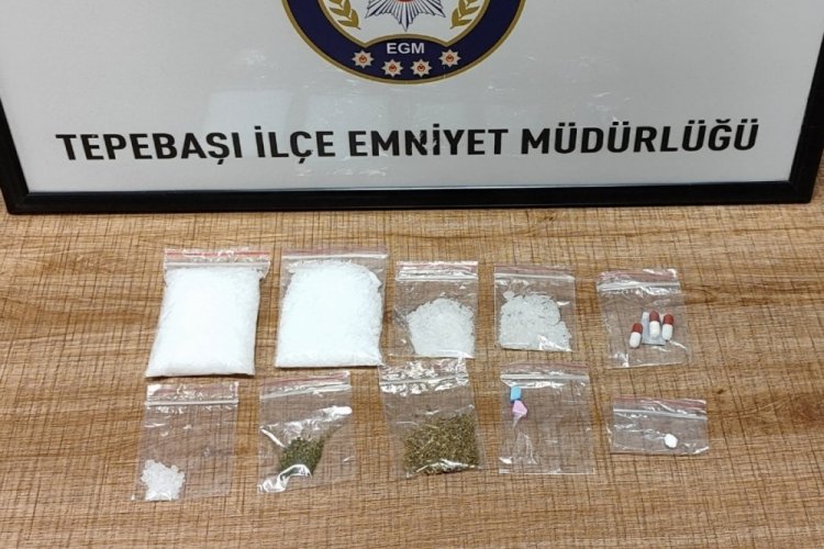 Eskişehir'de polis ekiplerinden aranan şahıslara operasyon