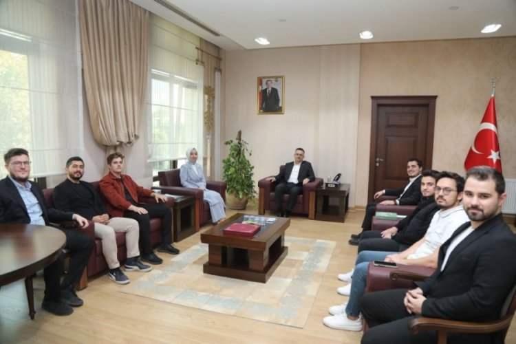 Gen&ccedil; M&Uuml;SİAD Bursa Y&ouml;netimi, akademik iş birliği i&ccedil;in kolları sıvadı