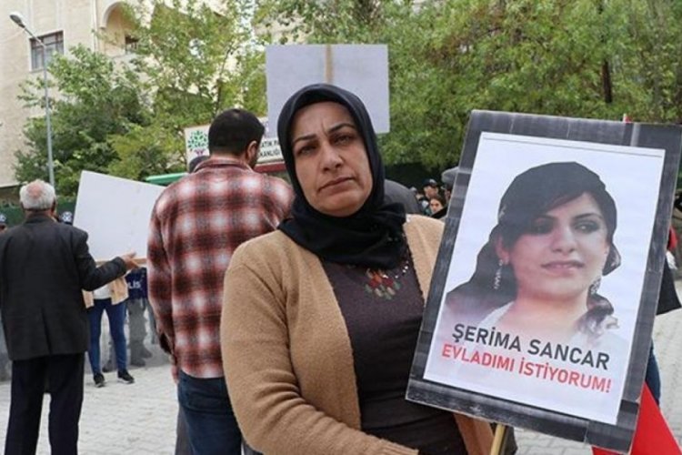 Van'da evlat n&ouml;betine katılan anneden kızına 'teslim ol' &ccedil;ağrısı