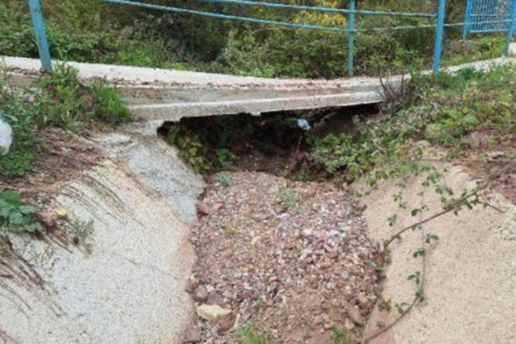 Kocaeli'de su kanalında 1 haftalık bebek bulundu