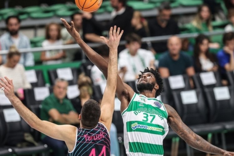 Bursaspor'un ma&ccedil;ı, 29 Ekim'de &ouml;ğrencilere&nbsp;&uuml;cretsiz
