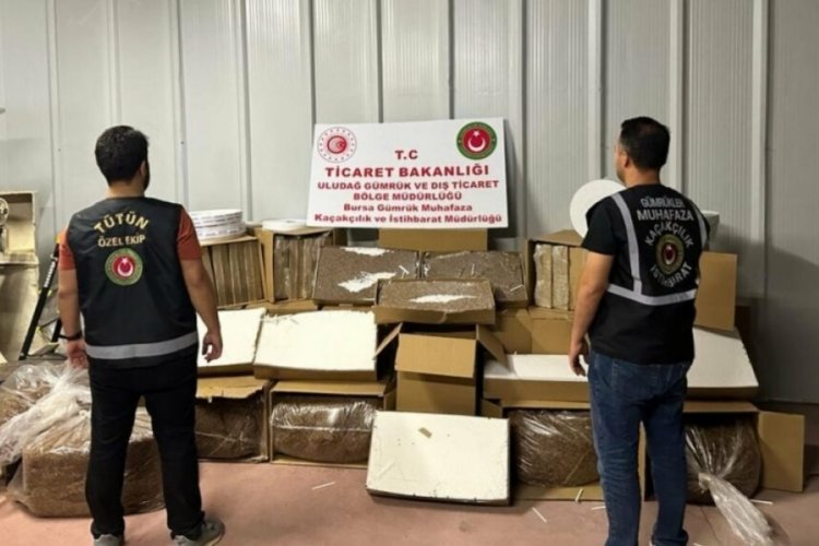 Bursa'da 25 milyon lira değerinde ka&ccedil;ak t&uuml;t&uuml;n &uuml;r&uuml;n&uuml;ne el konuldu