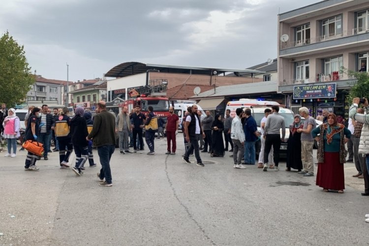 Sakarya'da simit fırınında doğalgaz patlaması: Yaralılar var