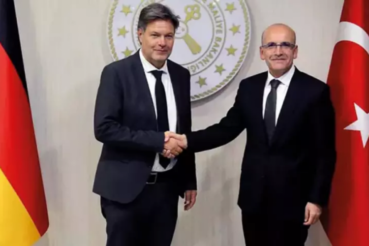 Bakan Şimşek'ten Almanya ile ticaret a&ccedil;ıklaması