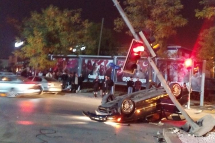Ankara'da trafik kazası! 2 kişi yaralandı
