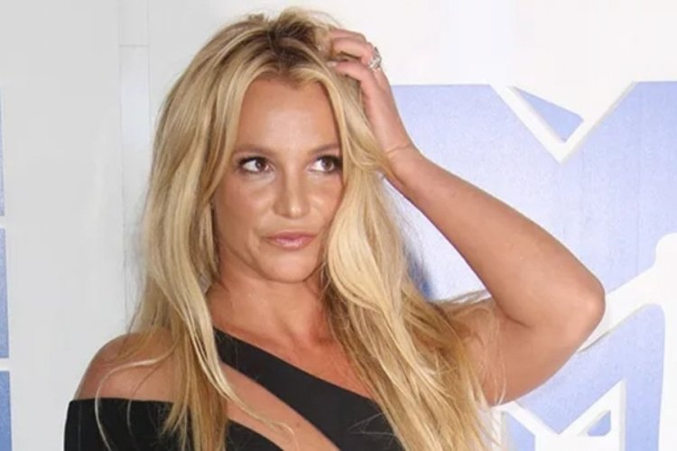 Britney Spears, son pozuyla şoke etti! &Ccedil;ırıl&ccedil;ıplak&nbsp;poz