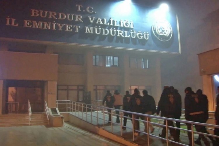 Burdur'da farklı su&ccedil;lardan aranan 31 ş&uuml;pheli yakalandı