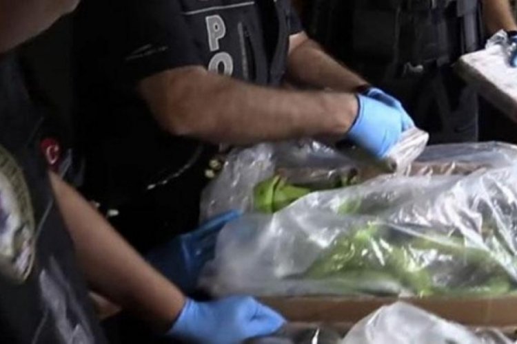 Mersin Limanı'nda 610 kilogram kokain ele ge&ccedil;irildi