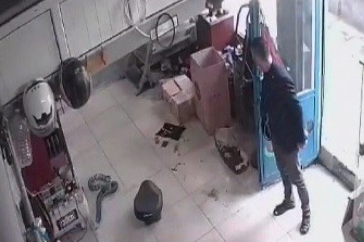 Tekirdağ'da b&ouml;rek tepsisini başına yedi akıllanmadı
