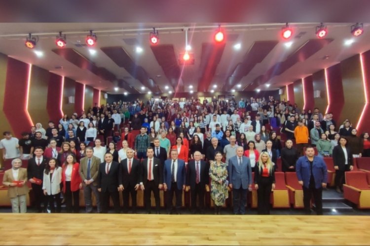 Cumhuriyetin 100. Yılı Mudanya &Uuml;niversitesi'nde coşkuyla kutlandı