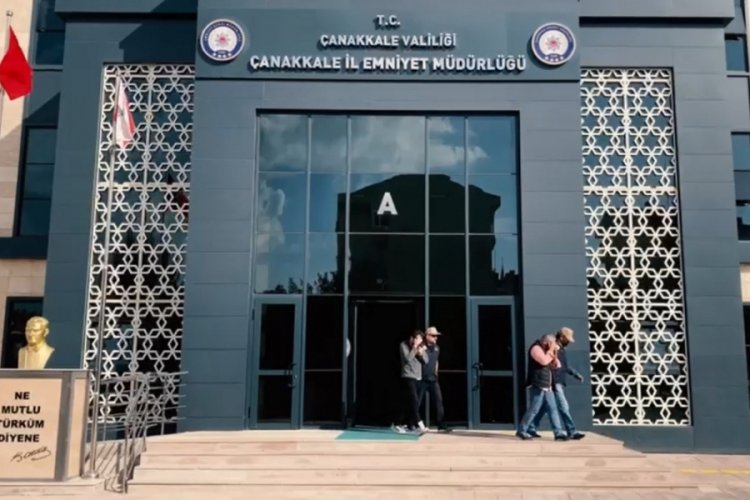 &Ccedil;anakkale'de FET&Ouml; operasyonu