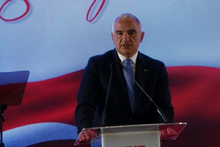 Bakan Ersoy: T&uuml;rkiye'mizi parlak bir geleceğin beklediğine inancım tamdır