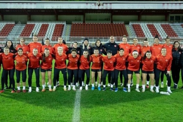 A Milli Kadın Futbol Takımı, L&uuml;ksemburg'u 4-0 mağlup etti