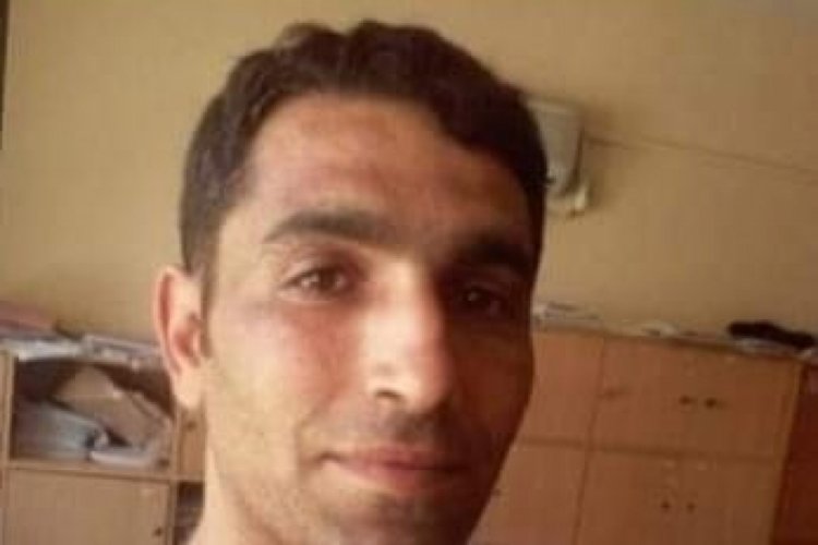 Mersin'de halı sahada kalp krizi ge&ccedil;iren kişi hayatını kaybetti