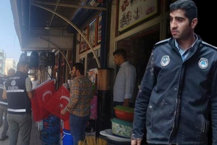 Şanlıurfa'da bayrak dağıtan zabıta amiri bı&ccedil;aklandı