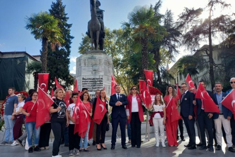 T&uuml;rk Eğitim Sendikası Cumhuriyeti kutladı