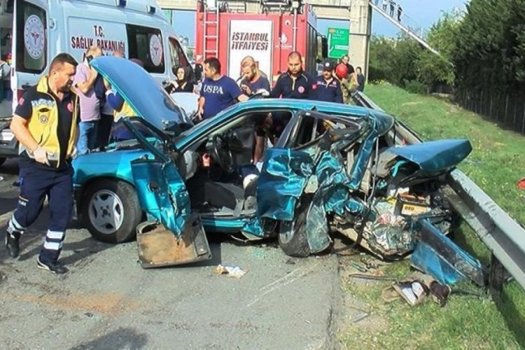 İstanbul'da 2 ayrı kaza meydana geldi! 6 yaralı